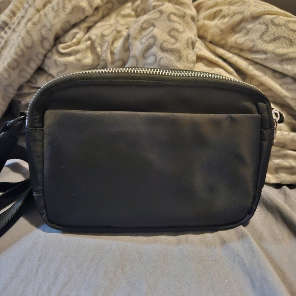 [ALTERED] Lululemon Everywhere Bag (please read and see pictures) - Picture 5 of 12